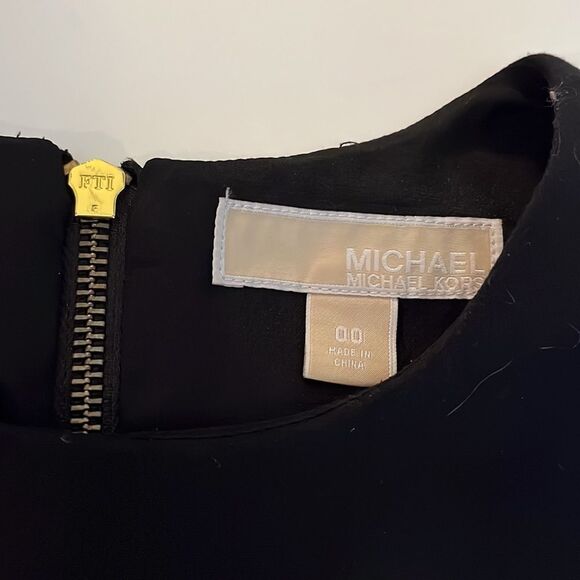 MICHAEL Kors sleeveless black dress peplum style with exposed back zipper. Sz 00 - Picture 9 of 12